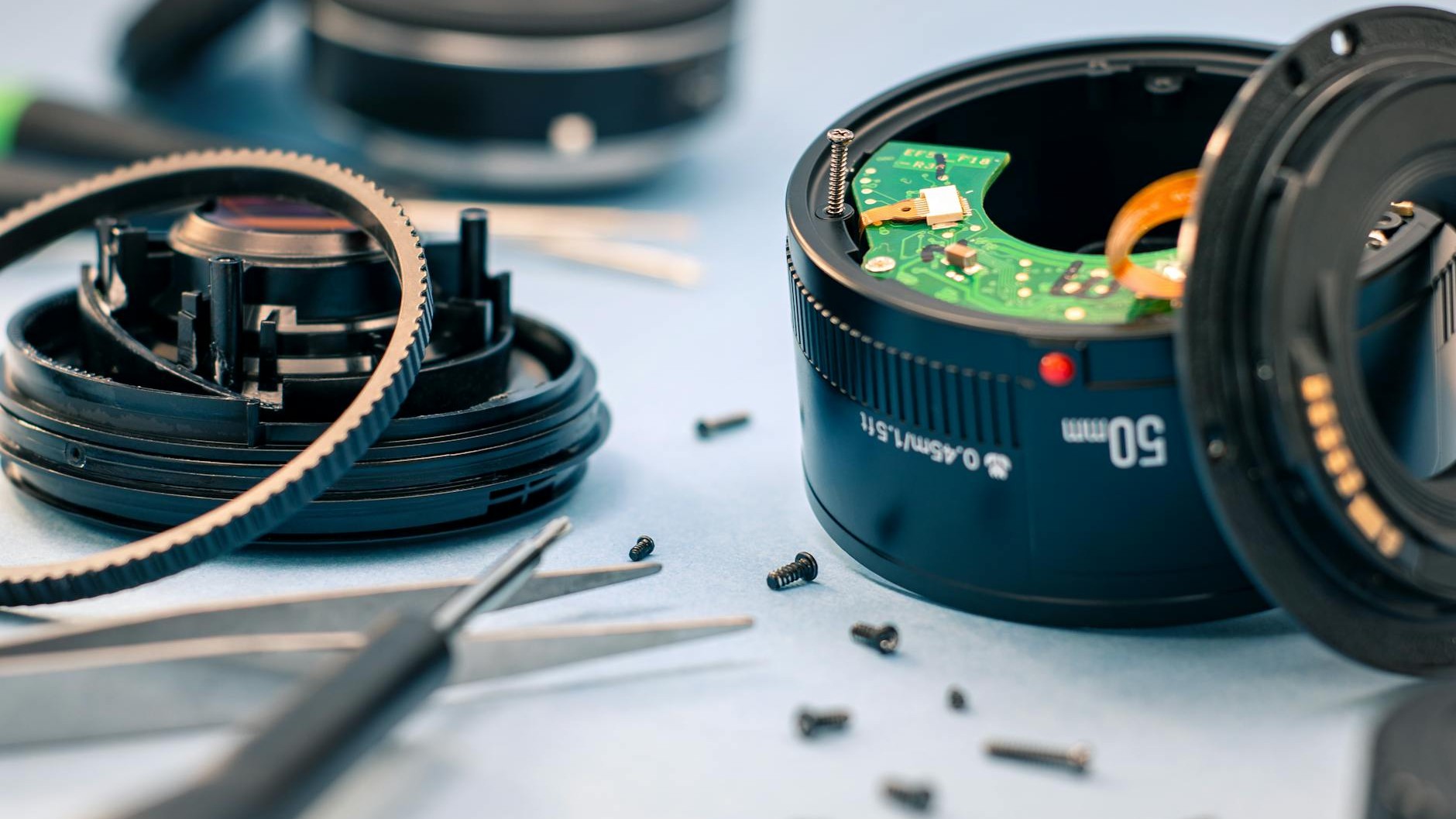 Il y a une petite chambre noire dans votre détecteur de fumée : si vous ne l'ouvrez pas, il ne vous protège plus