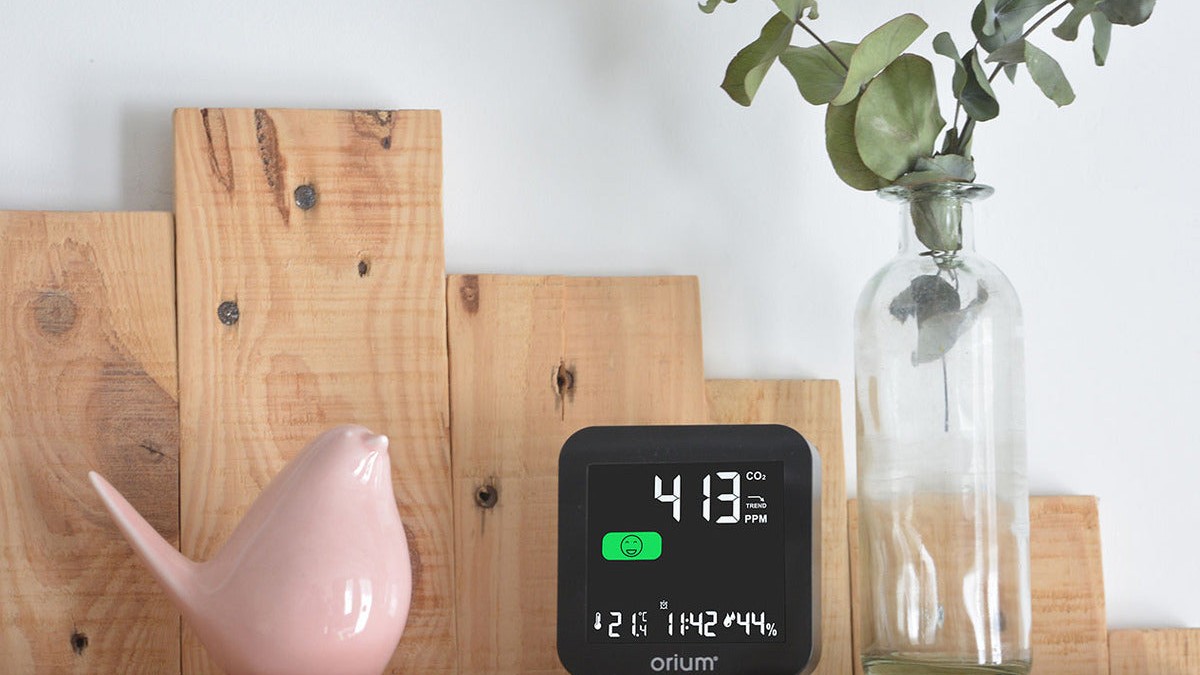 J'ai branché un capteur connecté à moins de 30 € pour surveiller l'air de ma maison : ce qu'il a détecté la première nuit ...