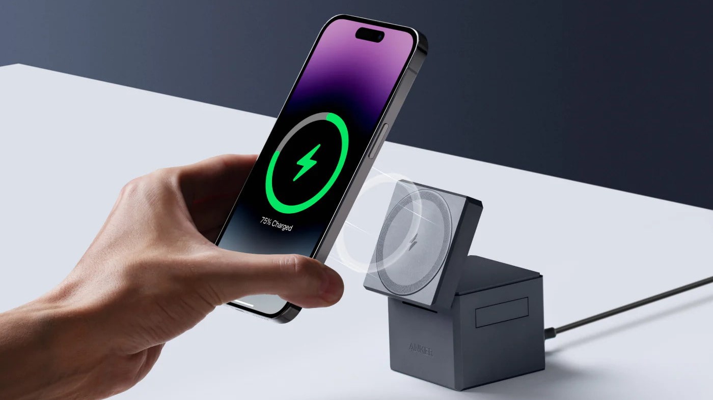 « Je pensais que c'était juste plus pratique » : pourquoi un téléphone mal aligné sur son socle à induction consomme jusqu...