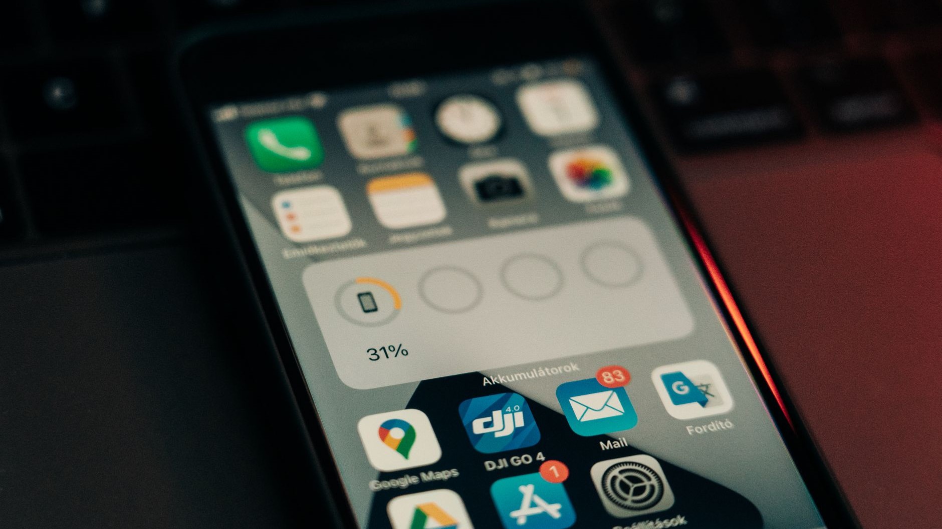 Ma serrure connectée refuse d'ouvrir depuis quelques matins alors que l'appli affiche encore 60 % de batterie et ce n'est ...
